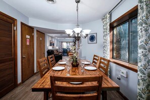 Unclassified image, 3 of 37, button