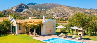 Villa Melissa - Two Bedroom Villa, Sleeps 5