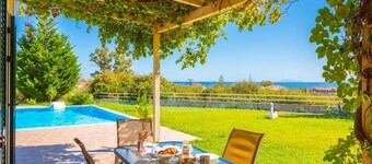 Villa Melissa - Two Bedroom Villa, Sleeps 5