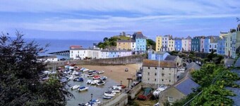 Traeth Arian - Location, location, location. 