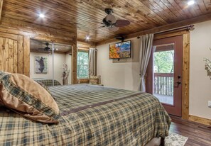 5 bedrooms, WiFi, bed sheets