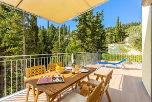 Outdoor dining - Villa Ifigeneia - Two Bedroom Villa, Sleeps 2 (Paxi)