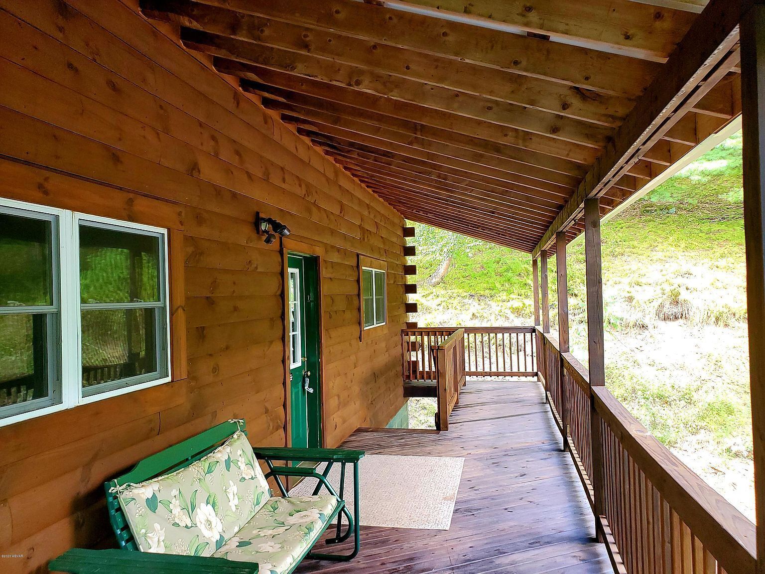 Comfortable cabin in Pine Creek Valley
