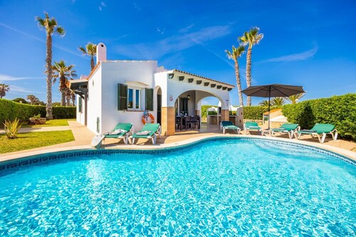 Villa Juana Large Private Pool, A/C, WiFi