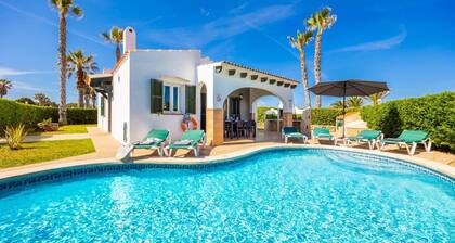 Villa Juana Large Private Pool, A/C, WiFi