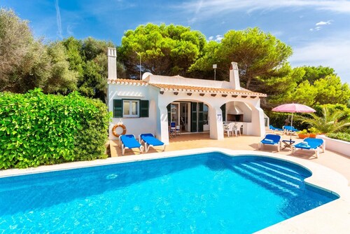 Villa Binibety - Three Bedroom Villa, Sleeps 6