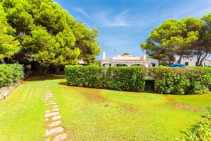 Property grounds - Villa Binimary - Three Bedroom Villa, Sleeps 6 (Binibeca)