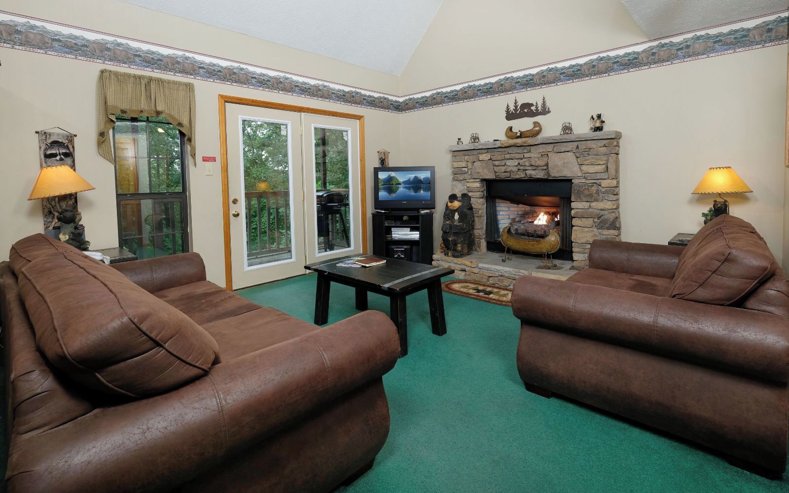 Télévision, cheminée