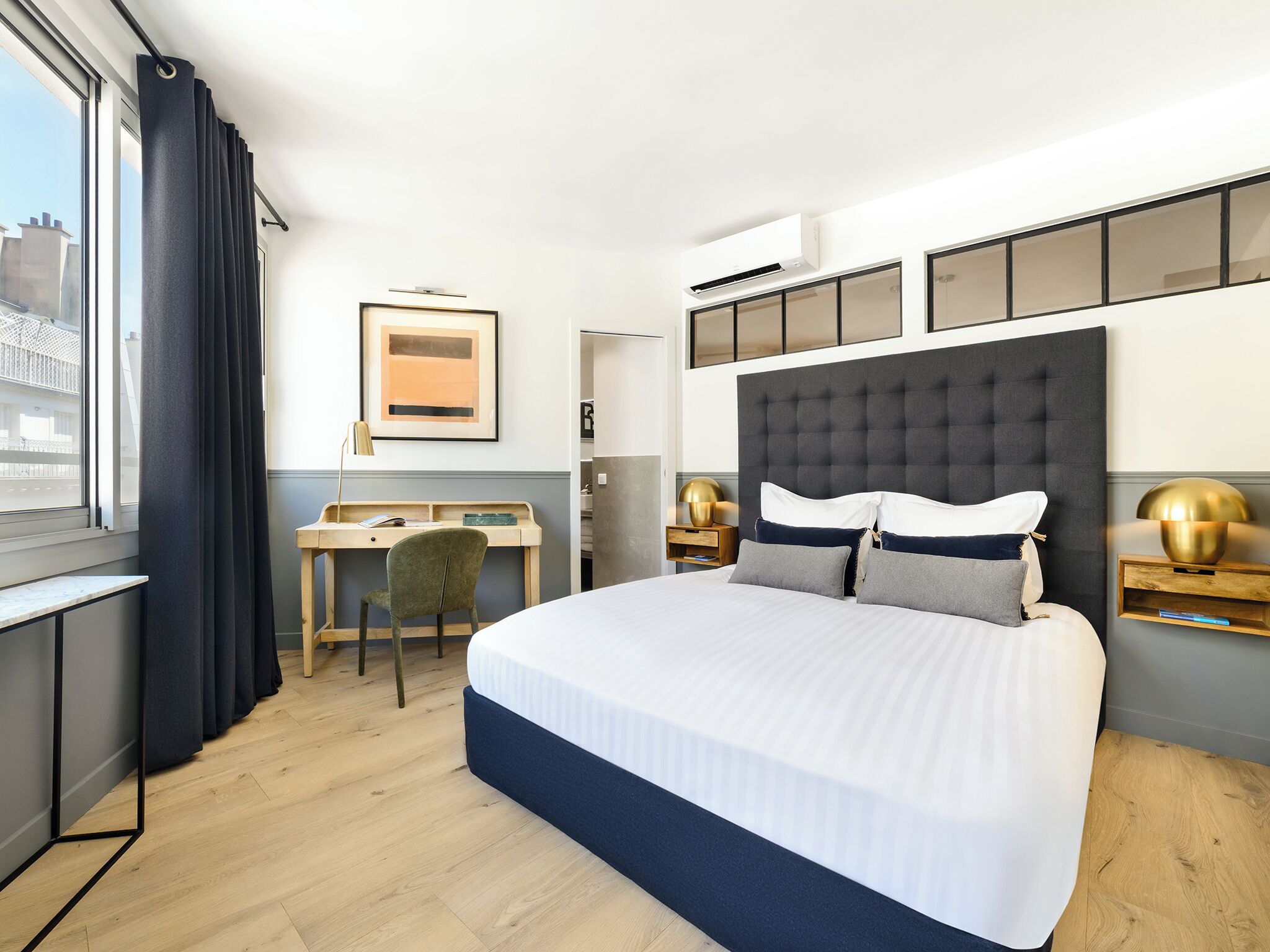 3 bedrooms, iron/ironing board, WiFi (free), bed sheets