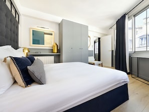 3 bedrooms, iron/ironing board, free WiFi, bed sheets
