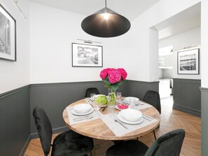 Dining - LivinParis | Luxury 2 Bedrooms Opera I (Paris)