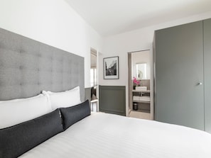 2 chambres, fer et planche à repasser, Wi-Fi gratuit, draps fournis
