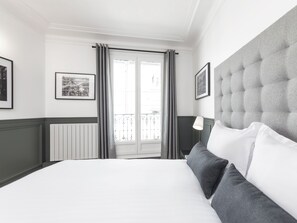 3 chambres, fer et planche à repasser, accès au Wi-Fi (inclus)