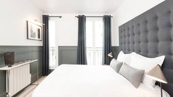 4 habitaciones, escritorio, tabla de planchar con plancha y wifi gratis