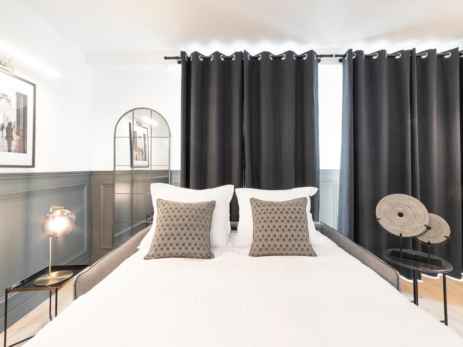 4 habitaciones, escritorio, tabla de planchar con plancha y wifi gratis 