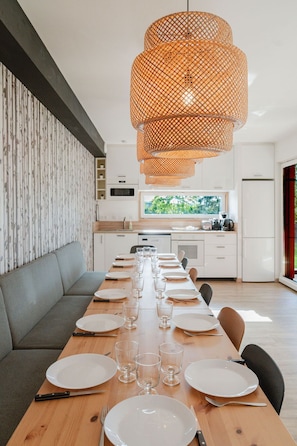 Panoramic Cottage, Courtyard View (Le Deck) | Dining