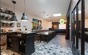 Cottage, Accessible (La Terrasse) | Dining