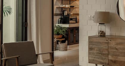 Casa Serena Beautiful Colonial Loft