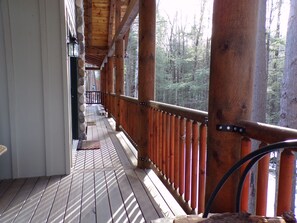 Property grounds - 100-Year Lake Wallenpaupack Getaway - Dock, Fire Pits, Family Friendly Home (Greentown)