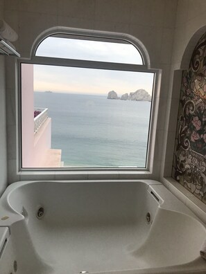 Interior - Beachfront 5 Bedroom Owner's Penthouse Suite in Cabo (Cabo San Lucas)