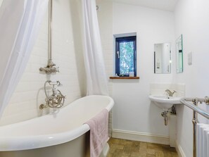 Towels - Pettingalls Farm Cottage (Deopham Green, near Wymondham)