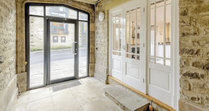 2 bedroom accommodation in Richmond