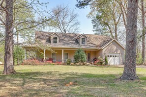 Exterior - Private Dock: 'The River House' in Heber Springs! (Heber Springs)
