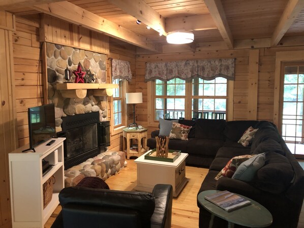 TV, fireplace, DVD player