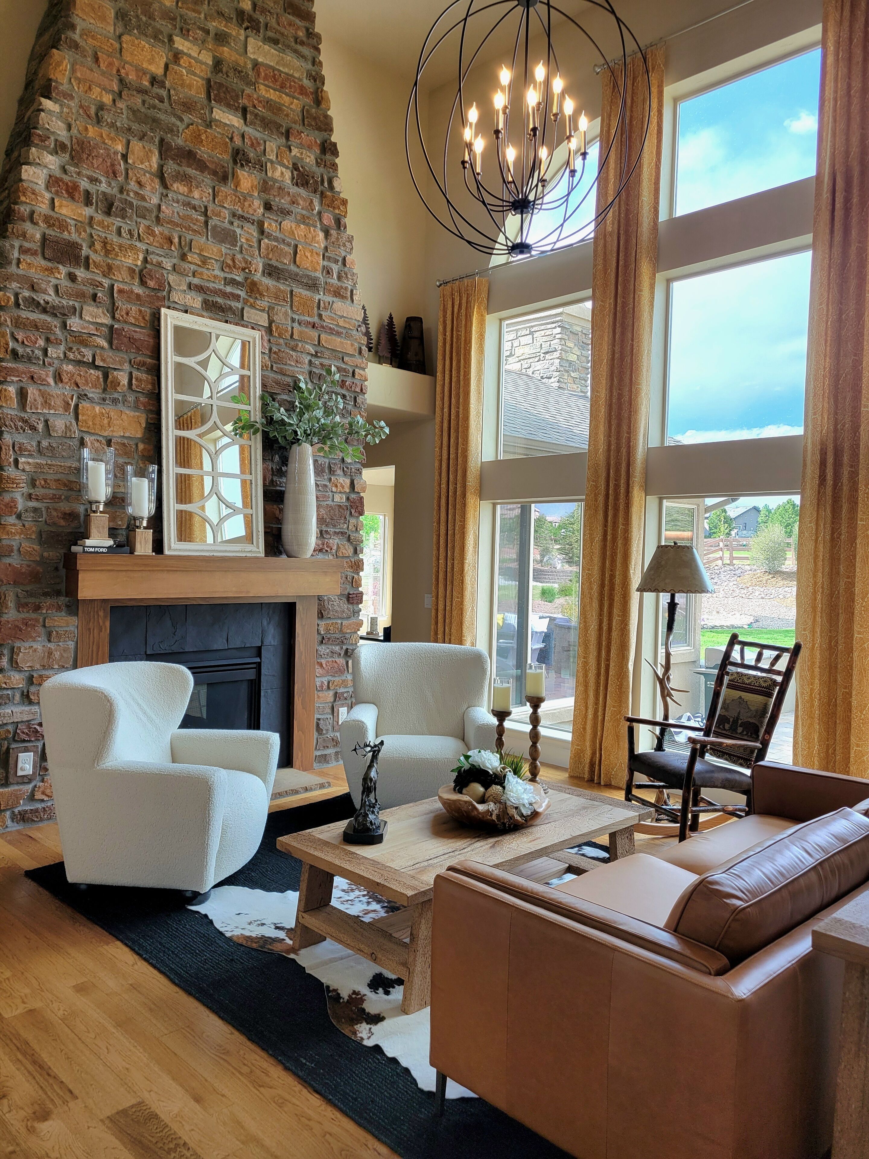 Spacious Living Room