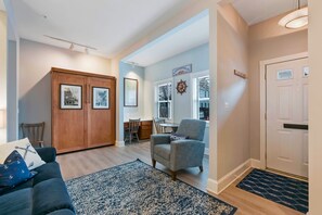 智能電視、書籍