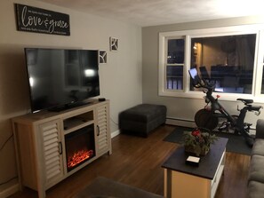 TV, fireplace, stereo