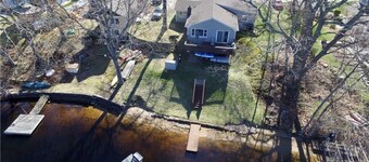 Awesome 3 bd lake house on Johnson’s Pond