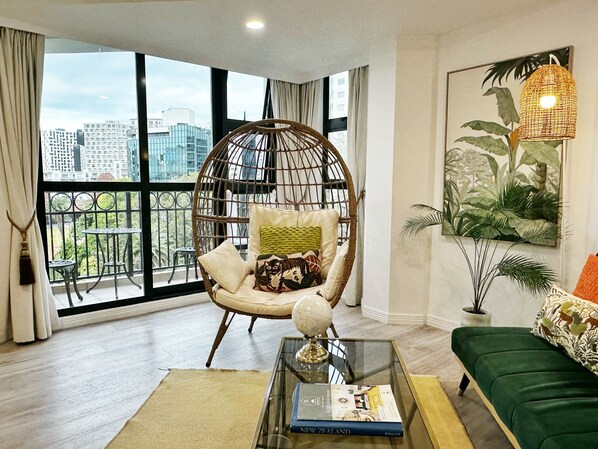 Smart TV, Netflix, streaming services