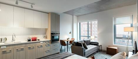 Bügeleisen/Bügelbrett, WLAN, Bettwäsche