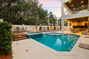 Beheizter Pool