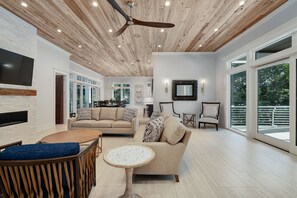 TV, fireplace, table football, stereo - Seagrove Social|Easy Beach Access|Private Pool|Rooftop Deck w/ Gulf Views (Santa Rosa Beach)