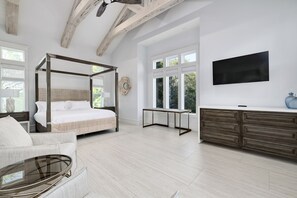 8 bedrooms, iron/ironing board, travel cot, Internet - Seagrove Social|Easy Beach Access|Private Pool|Rooftop Deck w/ Gulf Views (Santa Rosa Beach)