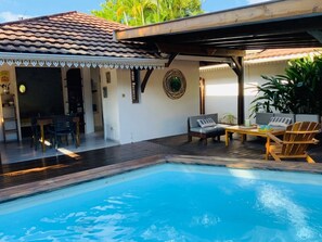 Pool - 300 m from the beach, mini Villa with private pool (Le Diamant)