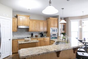 Fridge, microwave, oven, stovetop - Gorgeous Ranch House on 18 acres (Bruceville)