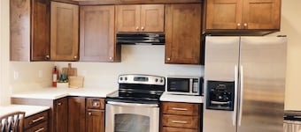 Family friendly home close to ski resorts, mountains, lakes, BYU, and UVU