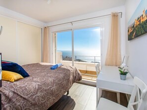 3 Schlafzimmer, BĂŒgeleisen/BĂŒgelbrett, kostenloses Internet