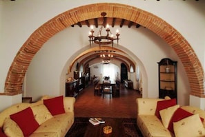 TV, fireplace, DVD player, stereo