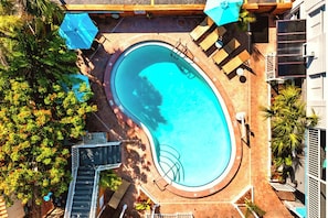 Beheizter Pool