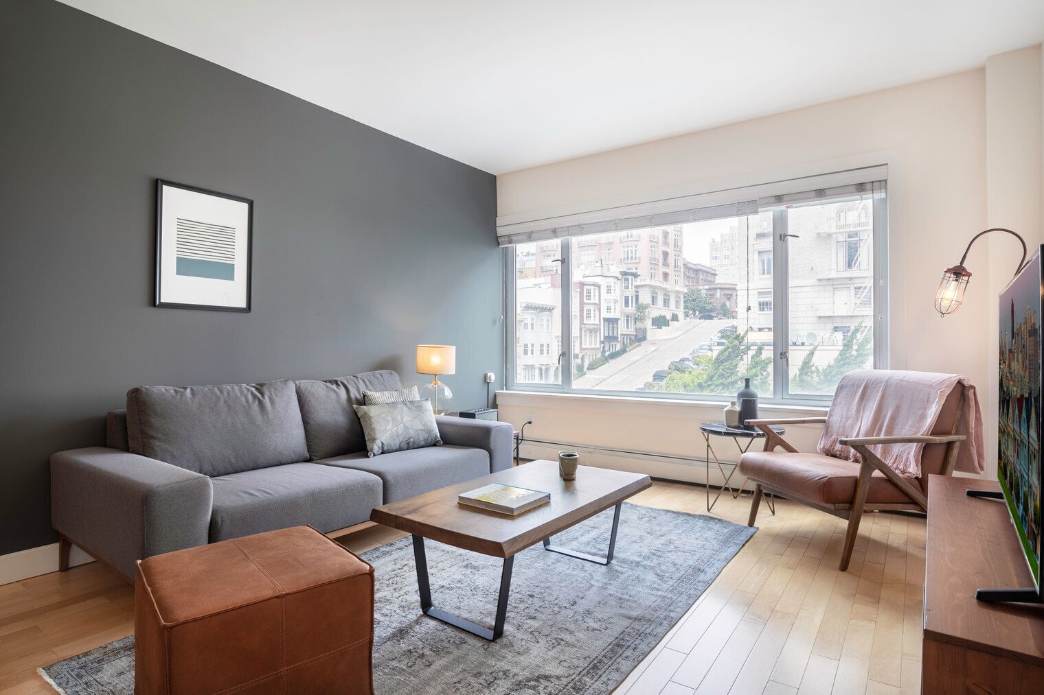 テレビ、ステレオ