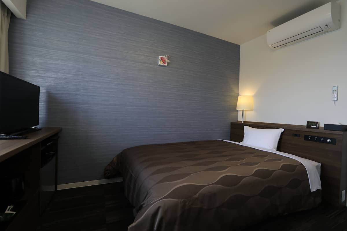 Habitación doble, para no fumadores, vista al océano | Escritorio, wifi gratis y ropa de cama