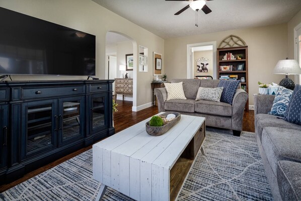 Unclassified image, 1 of 25, button