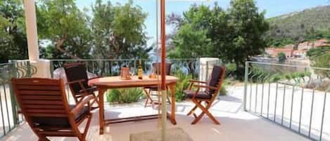 Studio (Studio Apartment with Terrace) | Terrace/patio