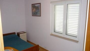 2 bedrooms