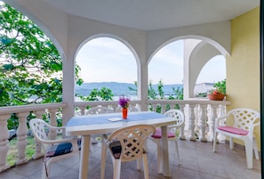 Apartment (Three-Bedroom Apartment with Pool) | Terrace/patio