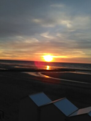 Plage à proximité, chaises longues